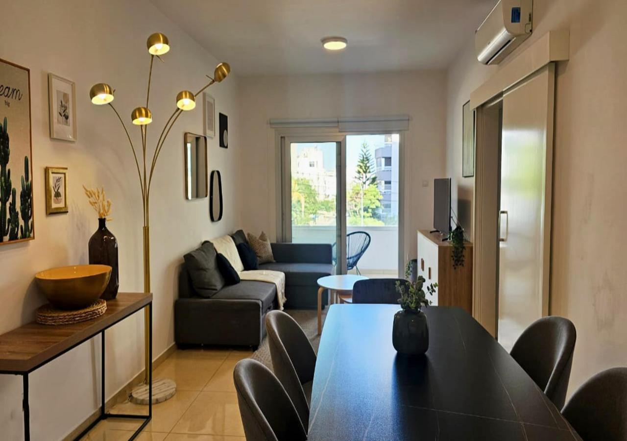 Phaedrus Living: City Centre Luxury Flat Esperidon 201 Nicosia Exterior photo